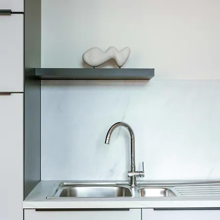 Huswell - Modern Located At Historical Main Square Apartamento